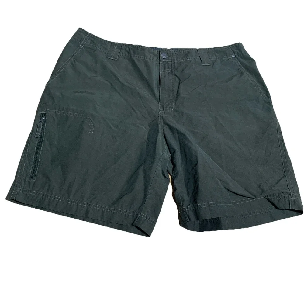 Columbia Omni-Shield Cargo Shorts Men 38x9 Green  Outdoor Sun‎ Protection